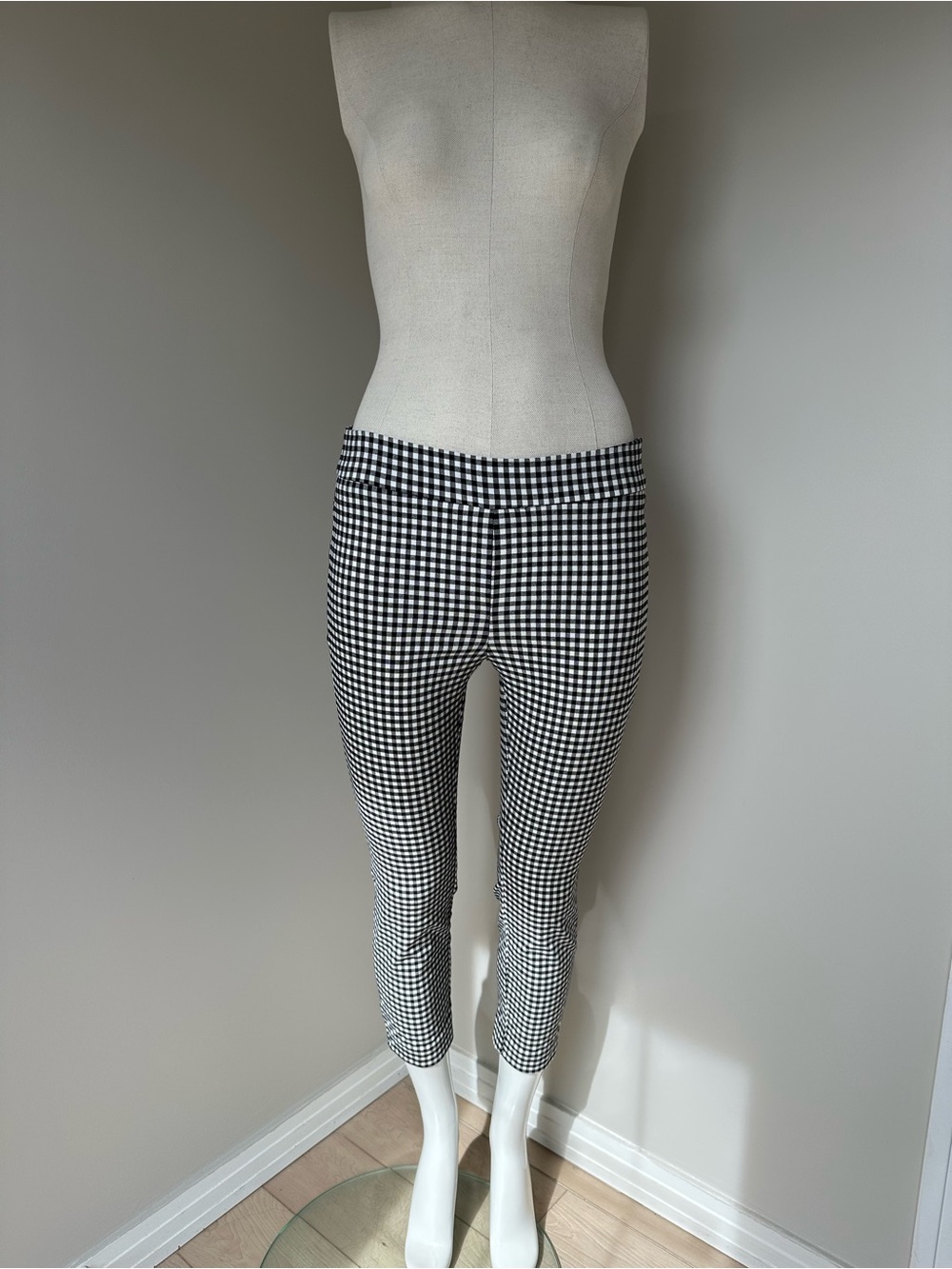 Women’s business casual pants size M